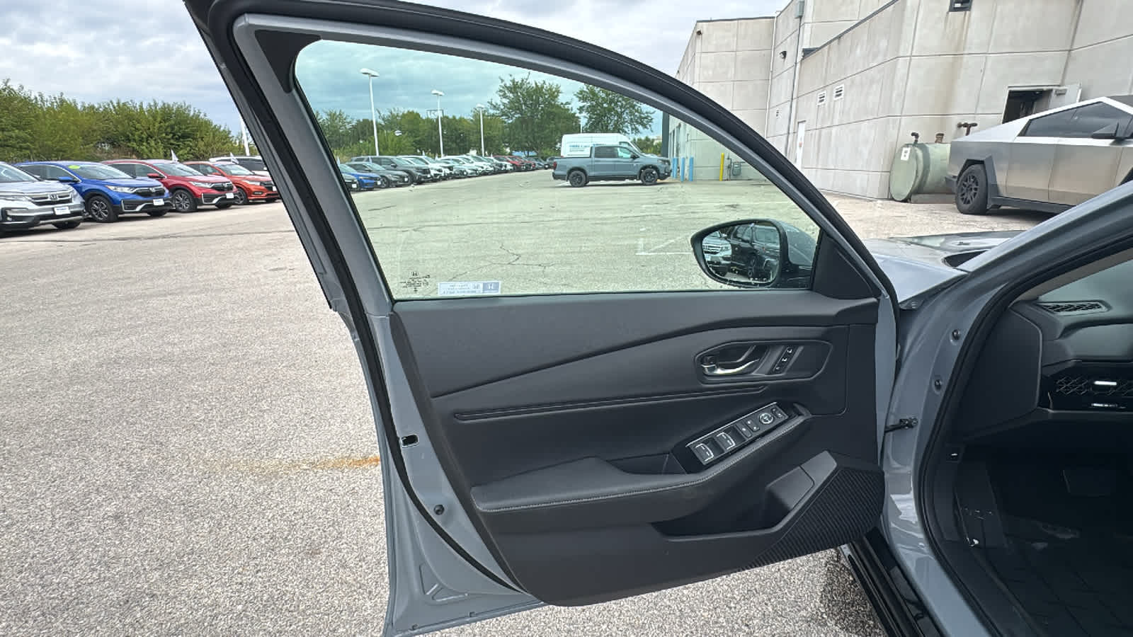 Thumbnail: 2025 Honda Accord - 15