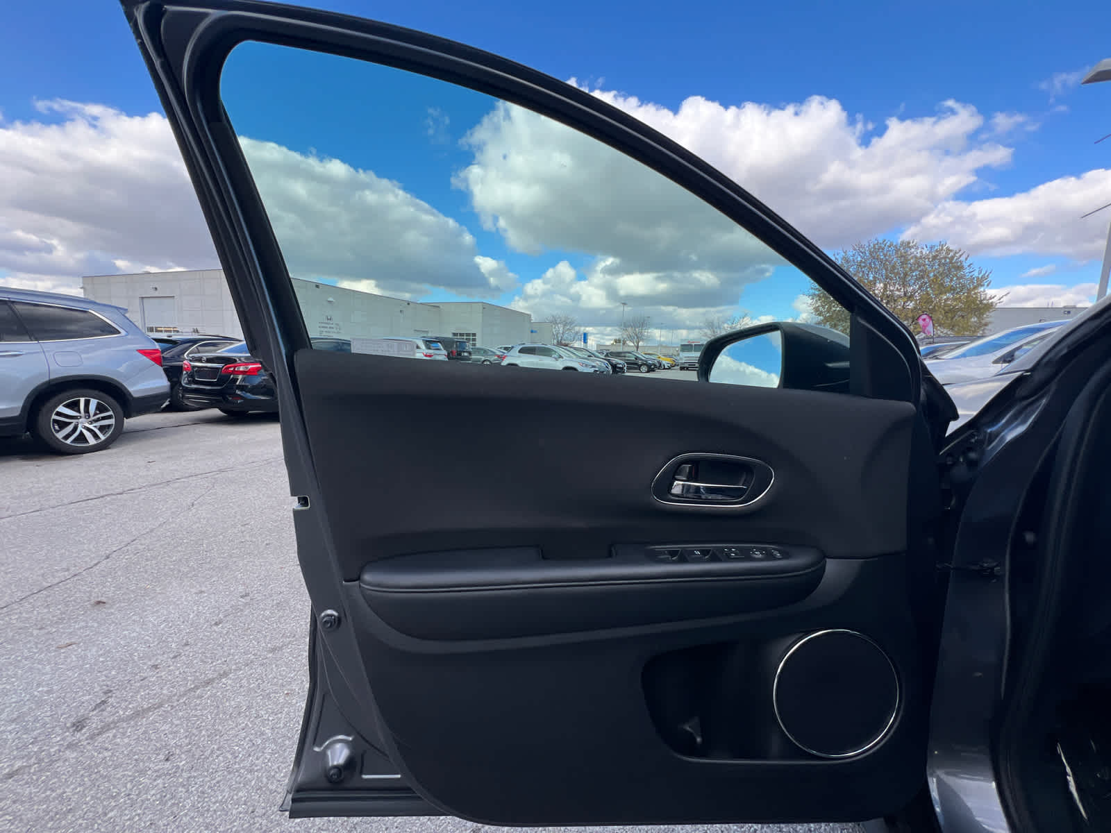 Thumbnail: 2021 Honda HR-V - 15