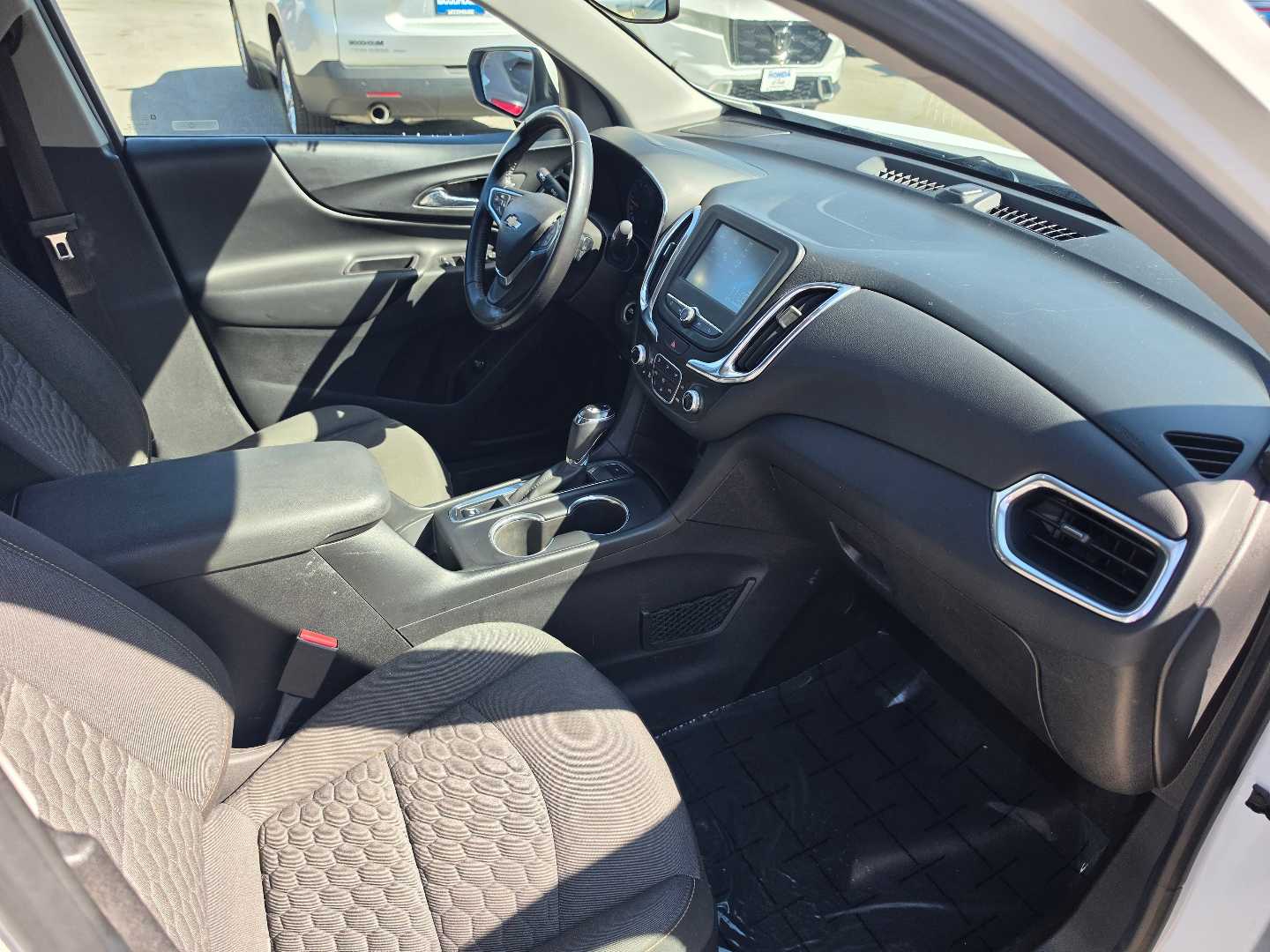 Thumbnail: 2018 Chevrolet Equinox - 14