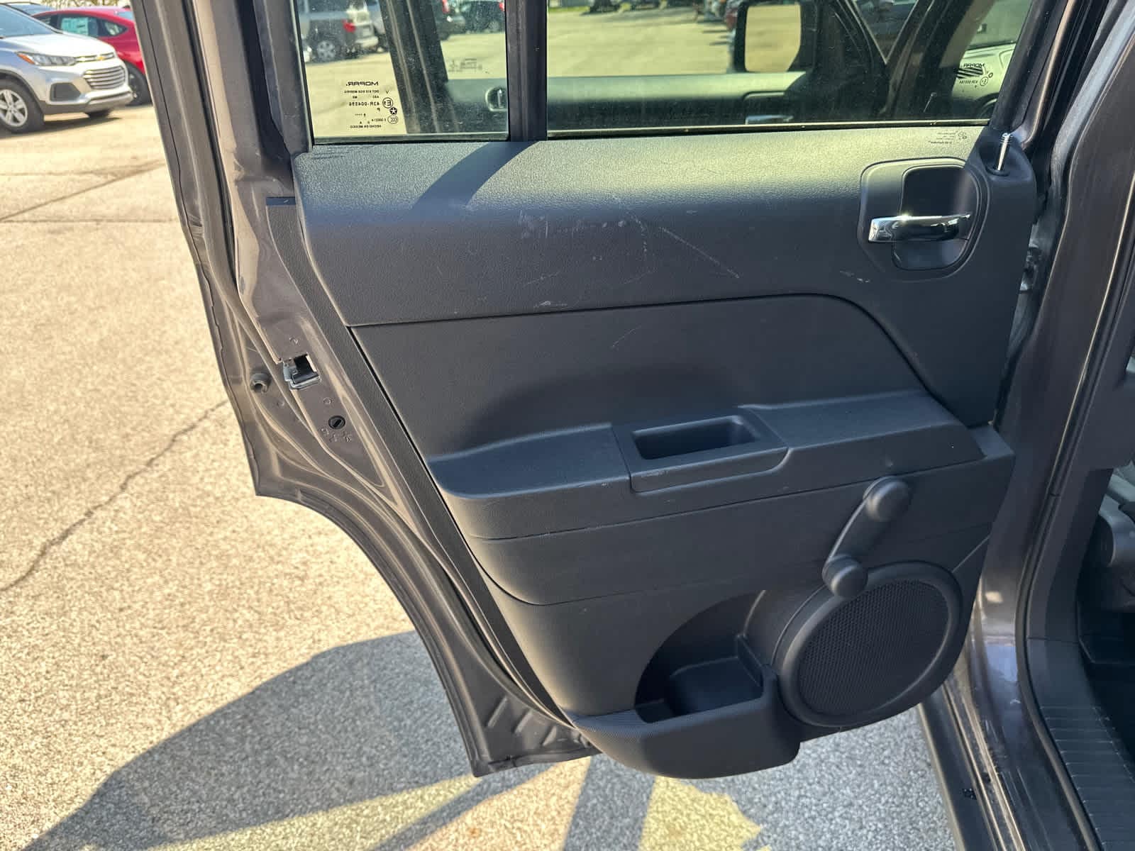 Thumbnail: 2017 Jeep Patriot - 23