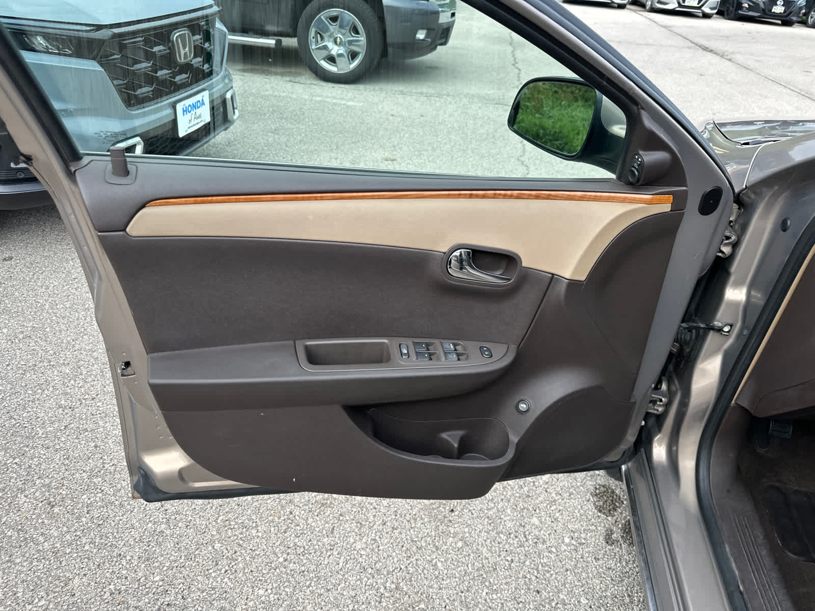 Thumbnail: 2008 Chevrolet Malibu - 13