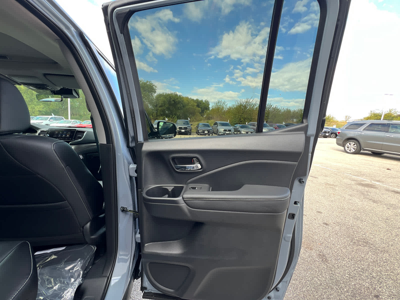 Thumbnail: 2026 Honda Ridgeline - 9