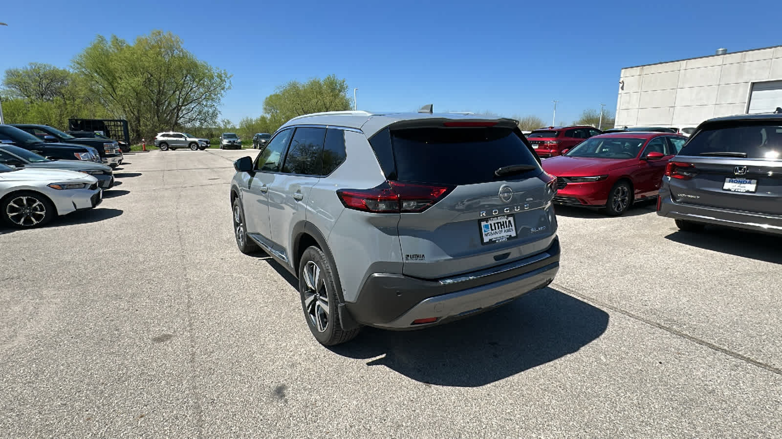 Thumbnail: 2023 Nissan Rogue - 8