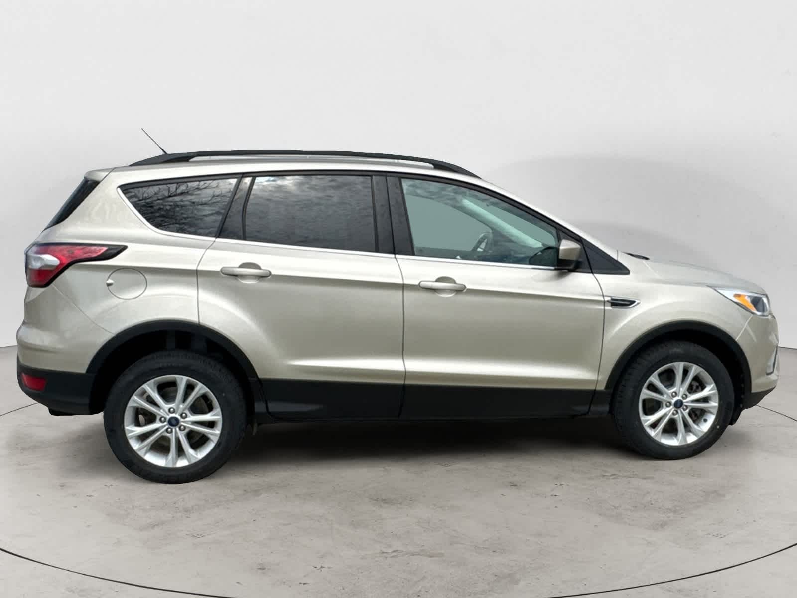 Thumbnail: 2018 Ford Escape - 5