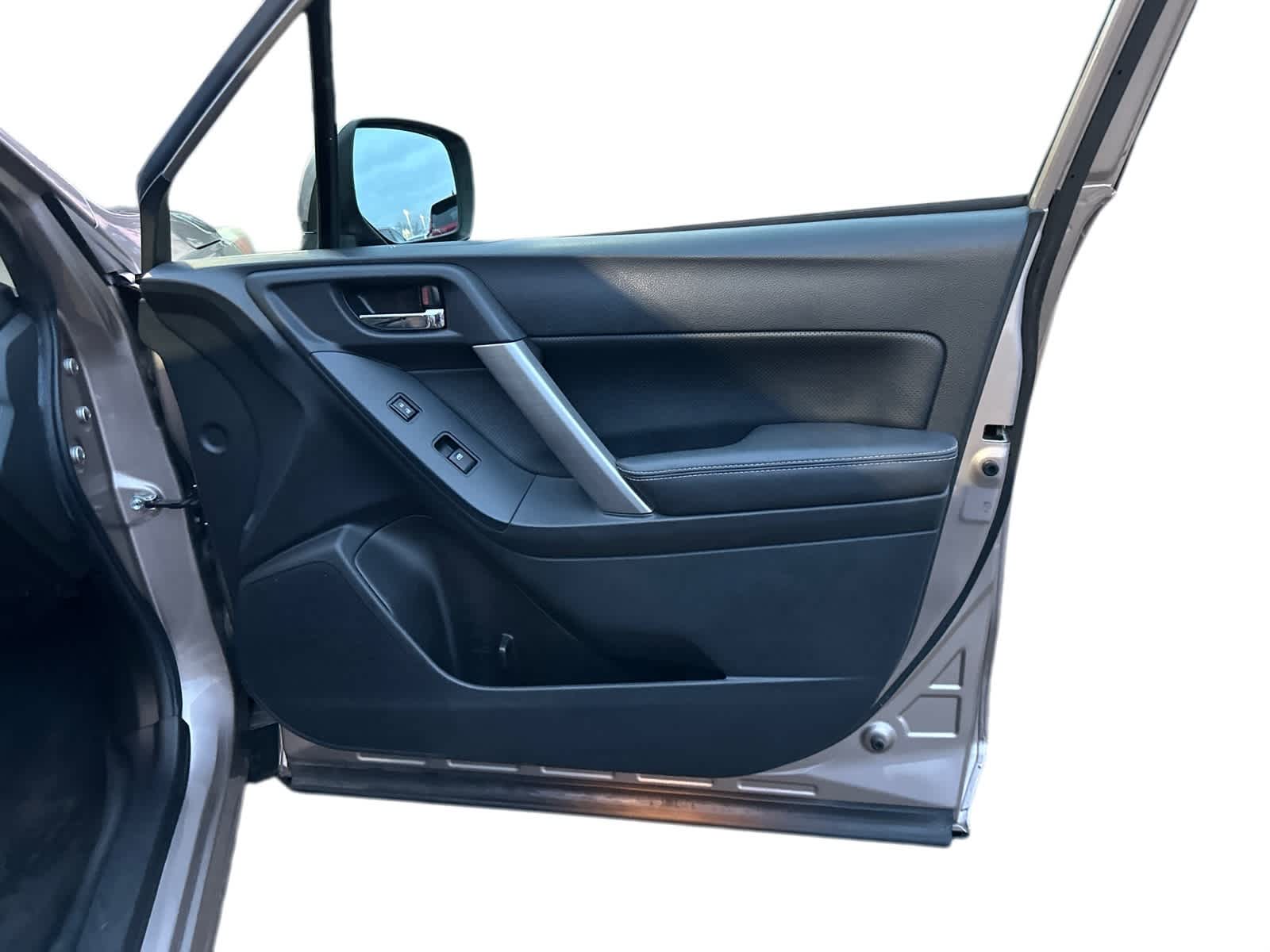 Thumbnail: 2015 Subaru Forester - 5