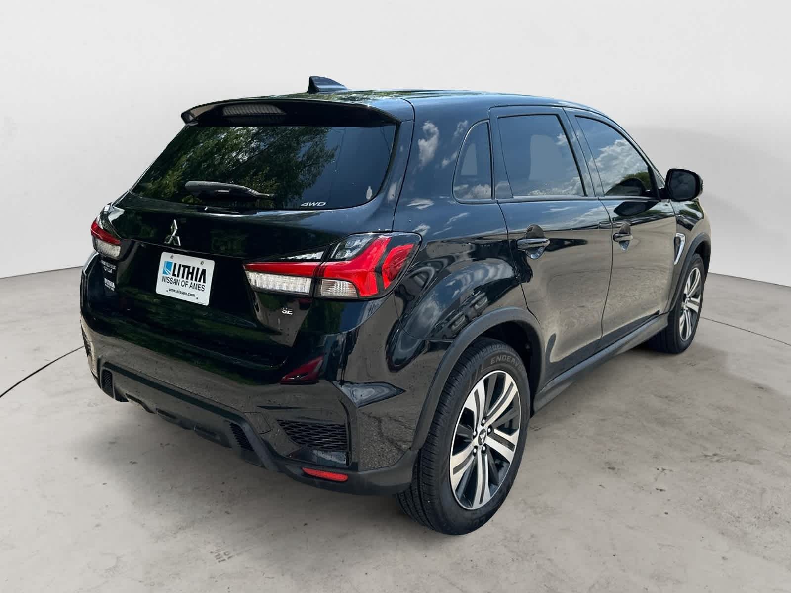 Thumbnail: 2021 Mitsubishi Outlander Sport - 3