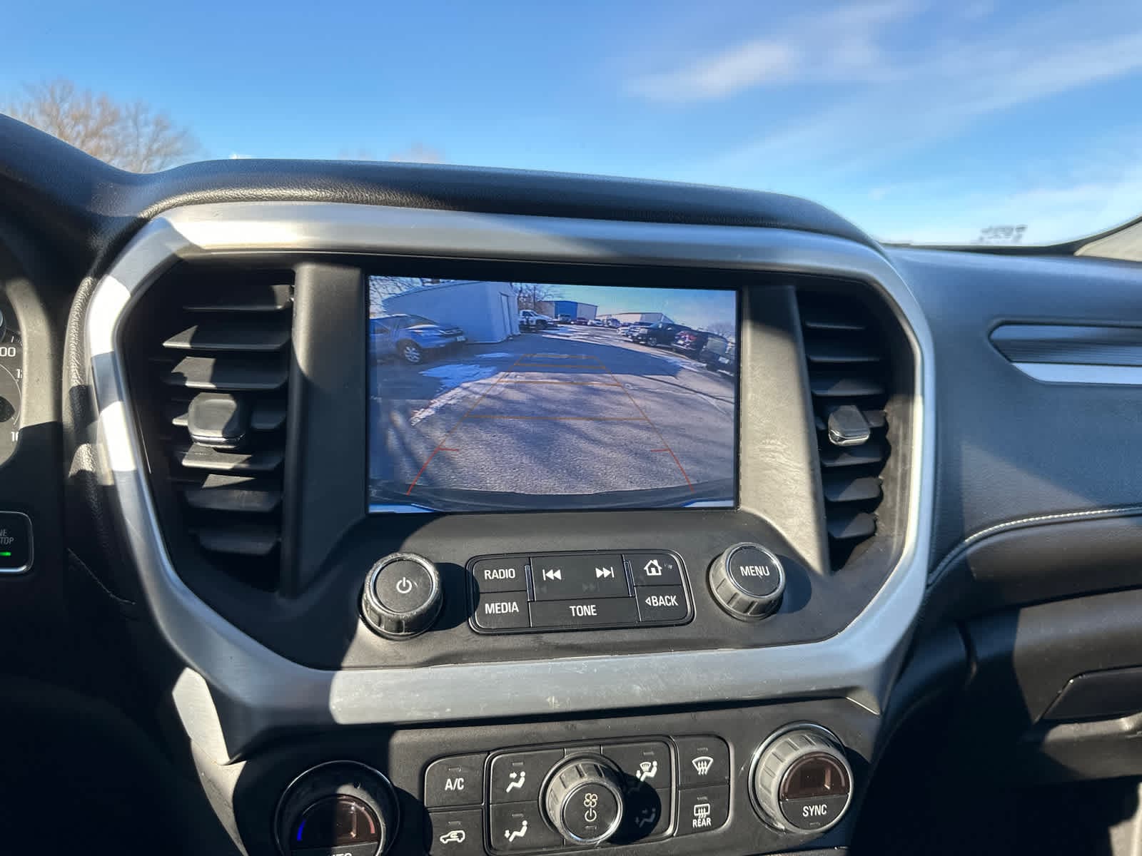 Thumbnail: 2018 GMC Acadia - 28