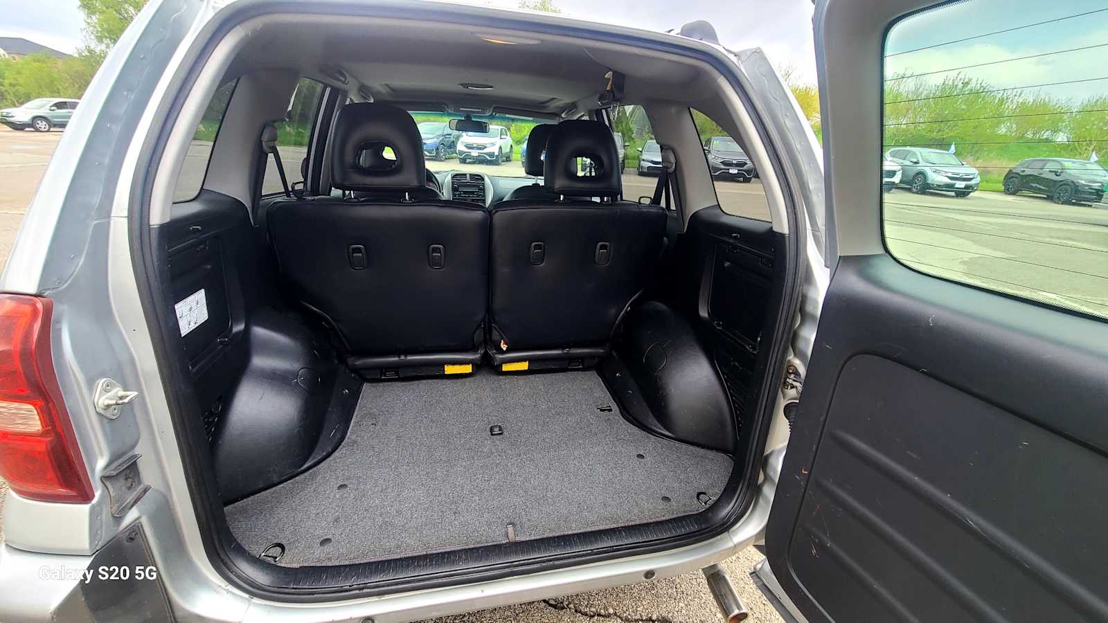 Thumbnail: 2005 Toyota RAV4 - 12