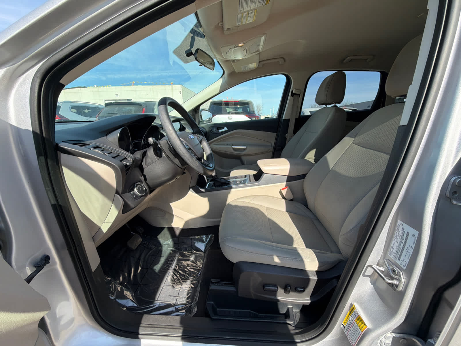 Thumbnail: 2017 Ford Escape - 17