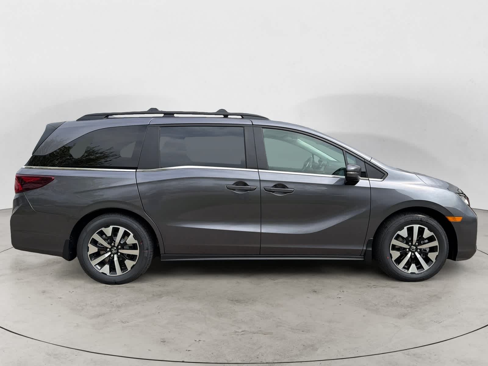 Thumbnail: 2026 Honda Odyssey - 5