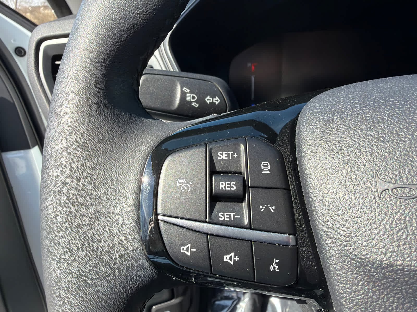 Thumbnail: 2023 Ford Escape - 21