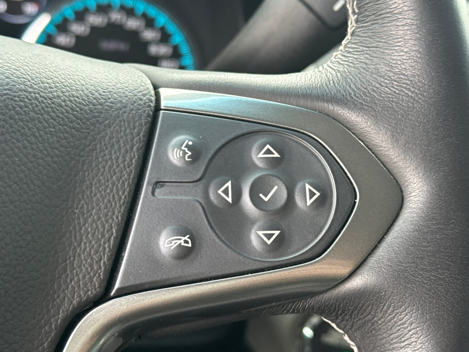 Thumbnail: 2017 Chevrolet Tahoe - 27