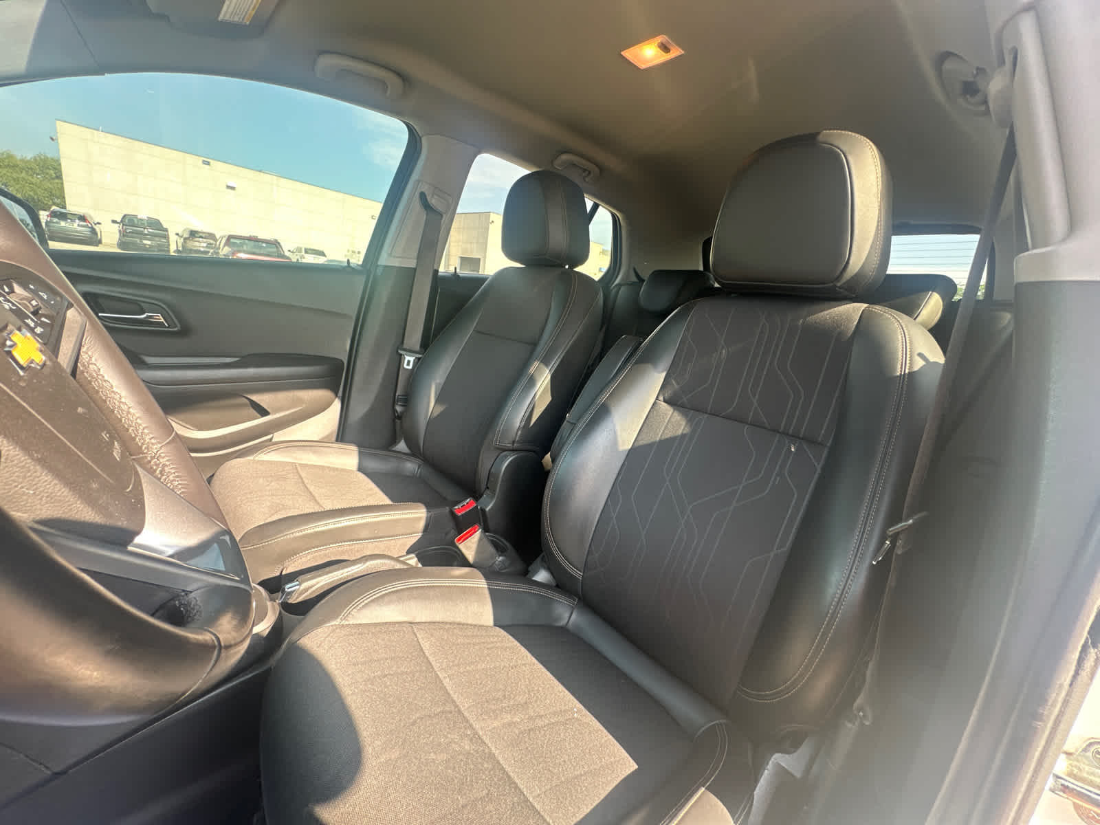 Thumbnail: 2021 Chevrolet Trax - 24