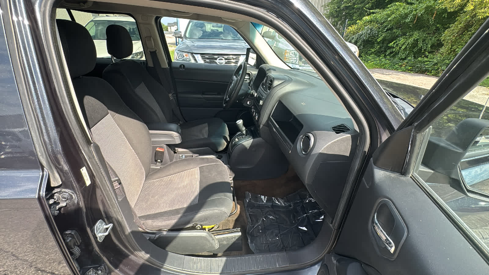 Thumbnail: 2014 Jeep Patriot - 8