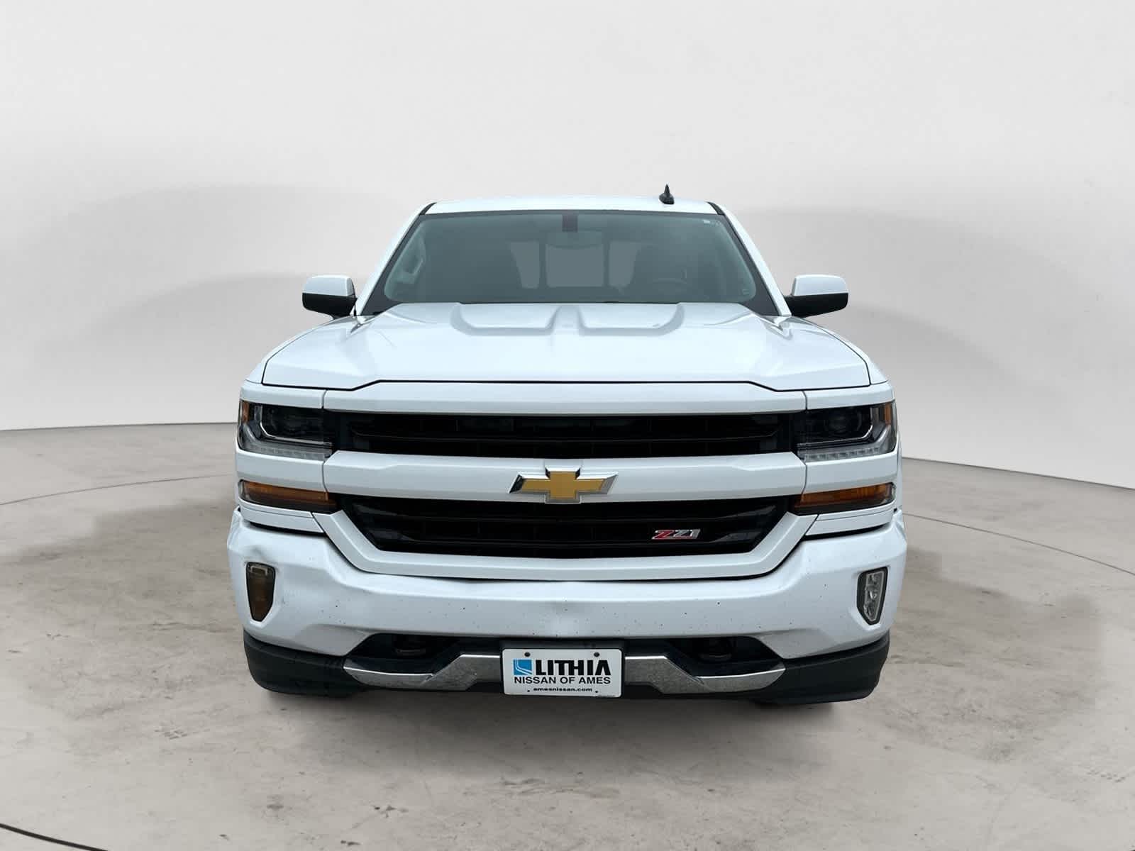 Used 2017 Chevrolet Silverado 1500 LT Z71 with VIN 3GCUKREC0HG118687 for sale in Ames, IA