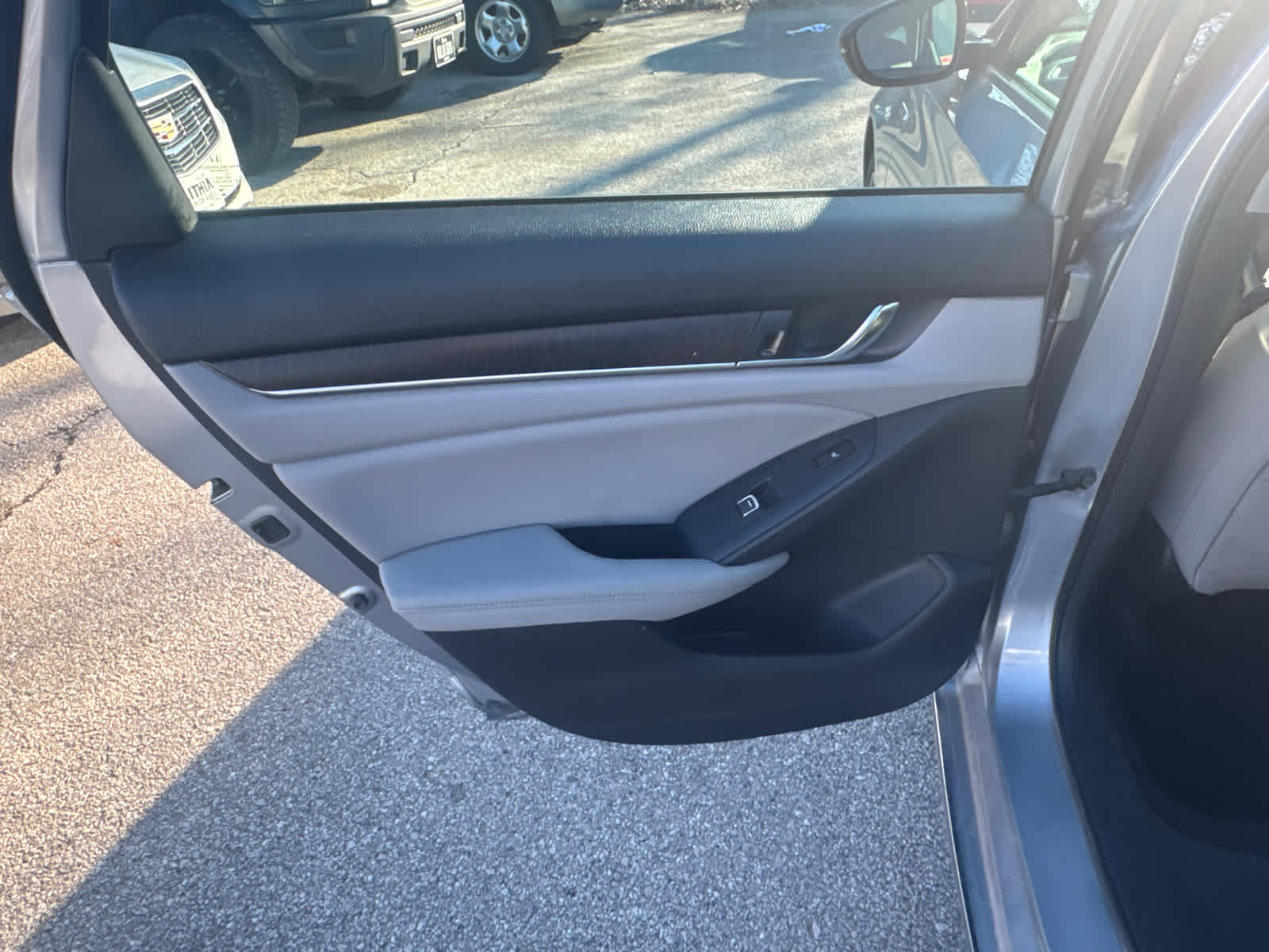 Thumbnail: 2018 Honda Accord - 12