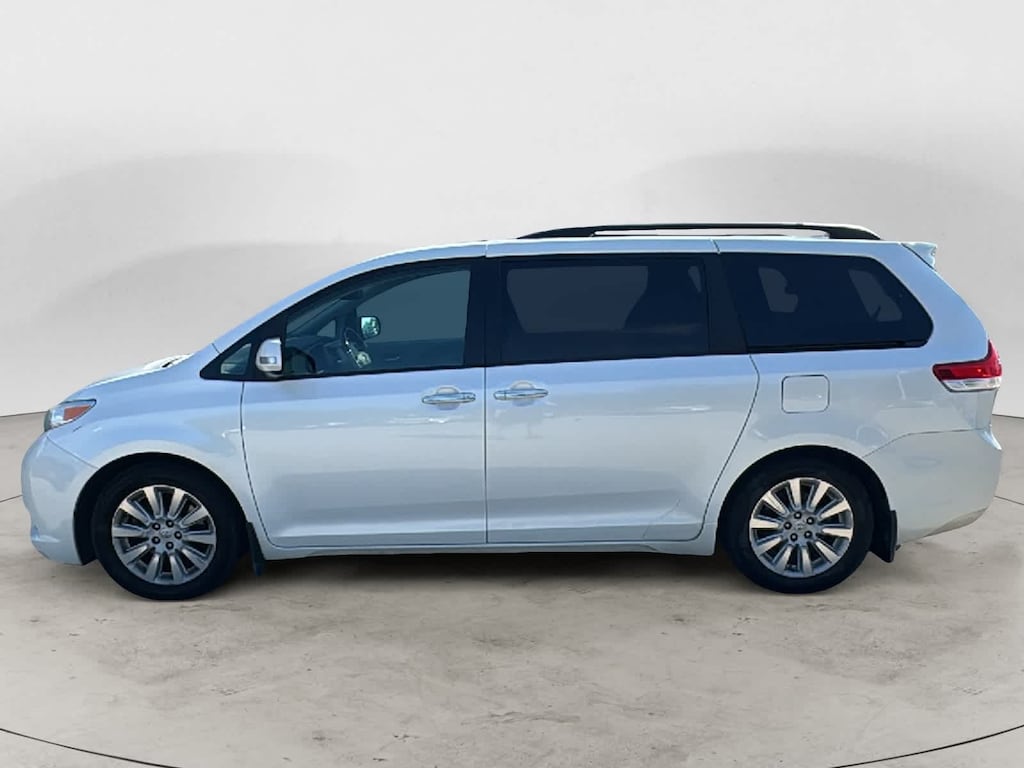 Used 2013 Toyota Sienna Ltd Van