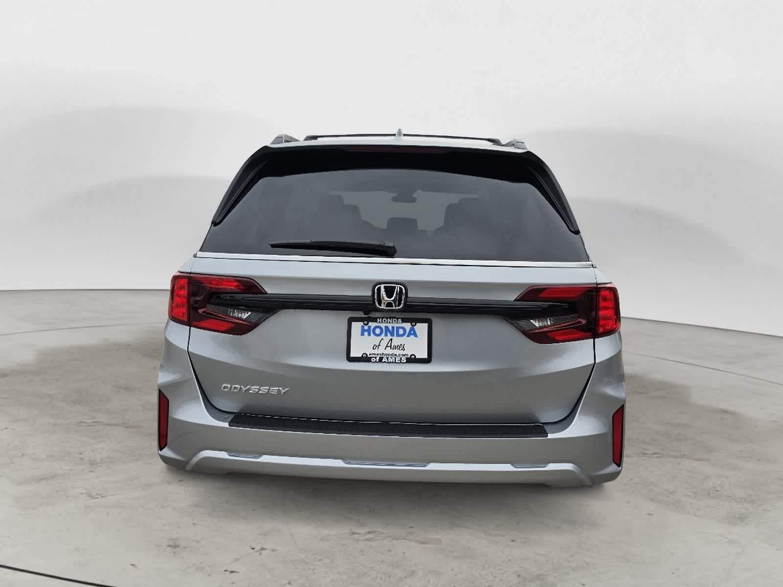 Thumbnail: 2026 Honda Odyssey - 3