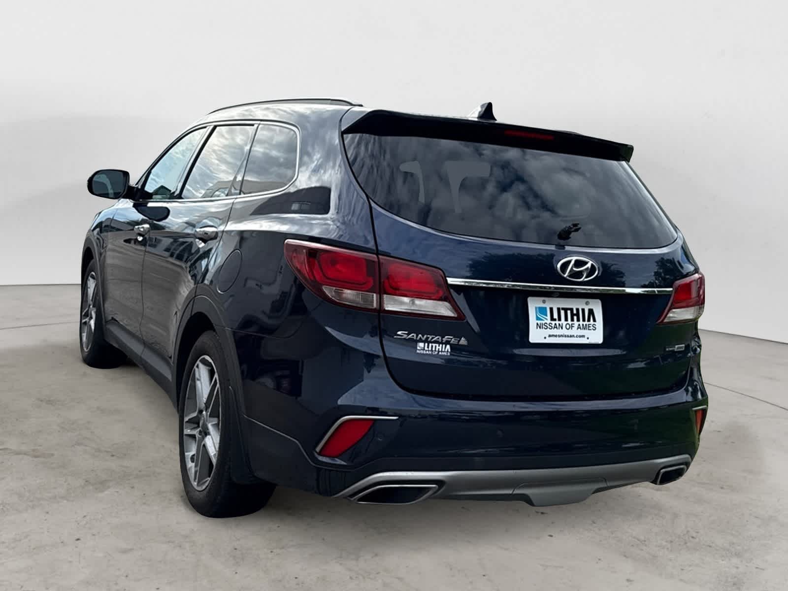 Thumbnail: 2018 Hyundai Santa Fe - 4