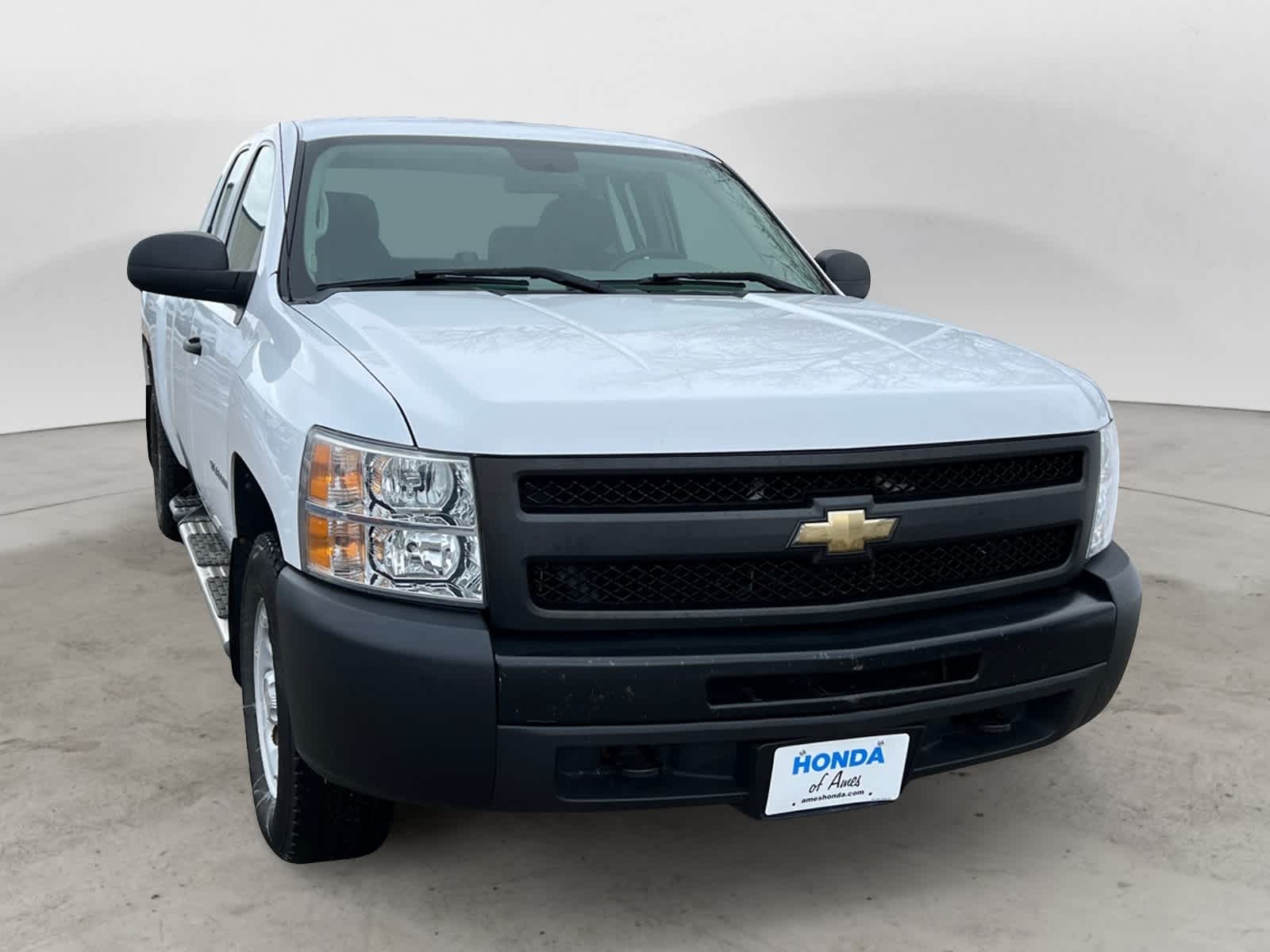 Thumbnail: 2011 Chevrolet Silverado 1500 - 6