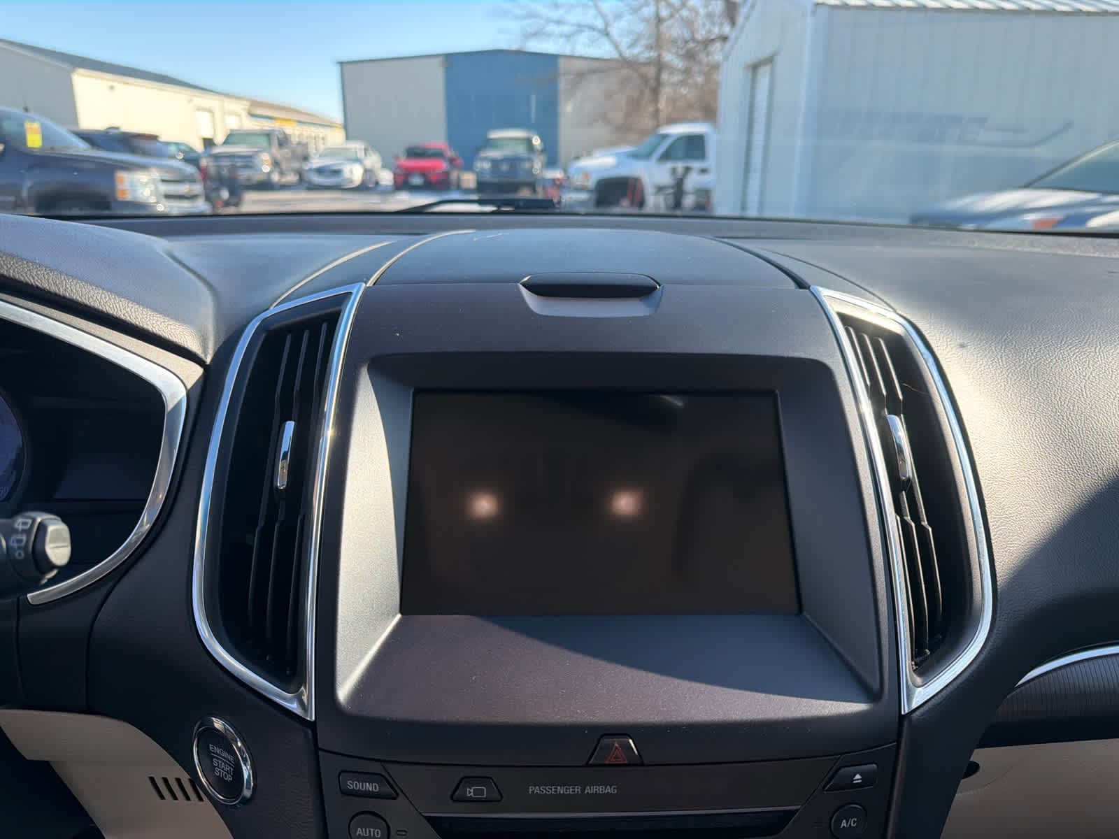 Thumbnail: 2019 Ford Edge - 24