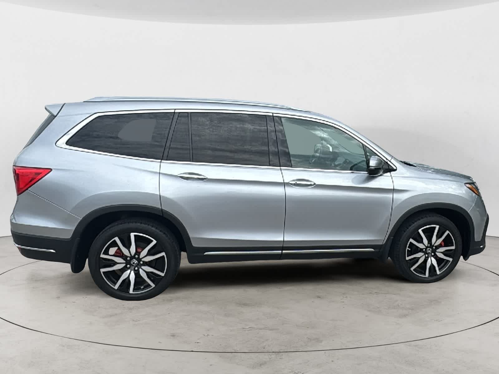 Thumbnail: 2019 Honda Pilot - 5