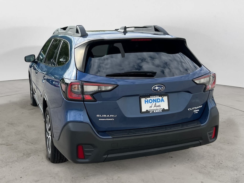 Used 2021 Subaru Outback Premium SUV