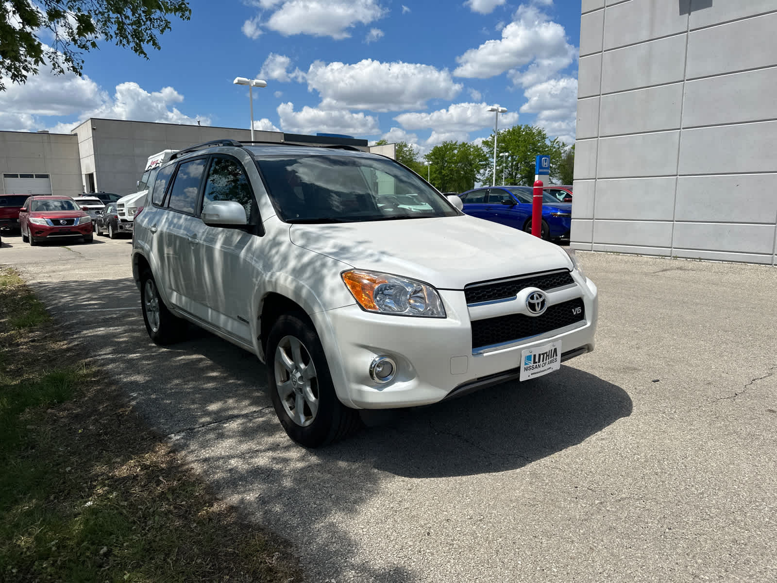 Thumbnail: 2012 Toyota RAV4 - 7