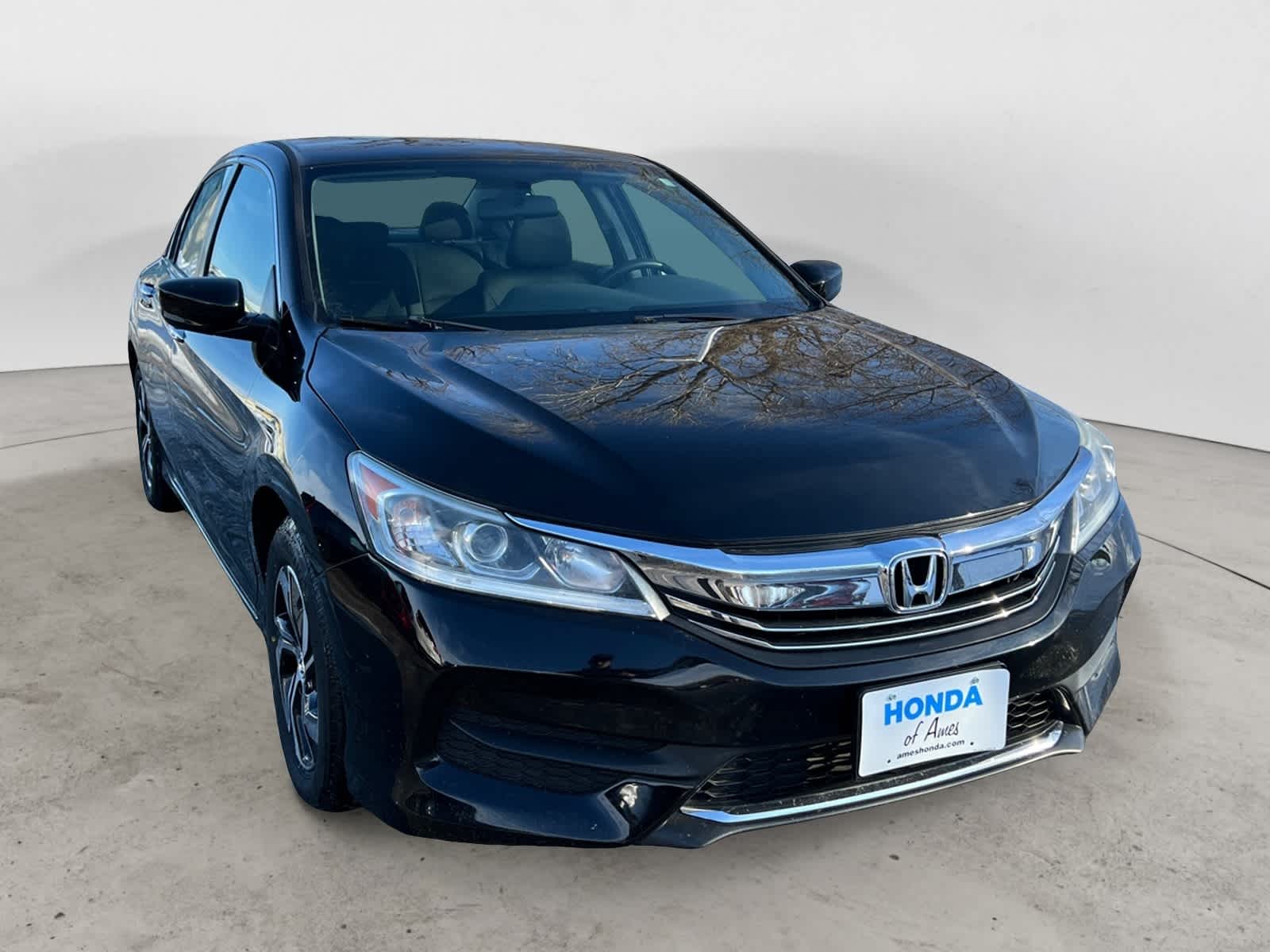 Thumbnail: 2017 Honda Accord - 6