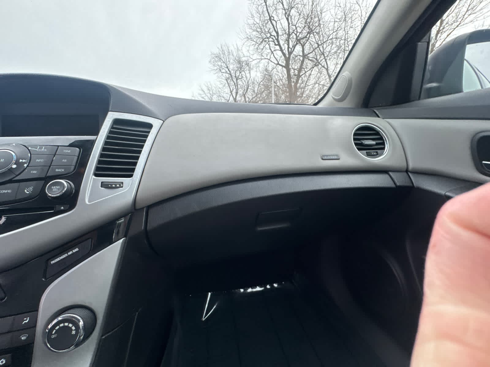 Thumbnail: 2013 Chevrolet Cruze - 18