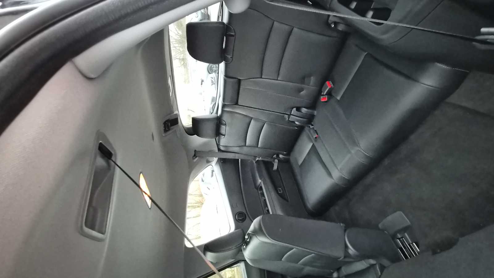 Thumbnail: 2017 Honda Pilot - 8