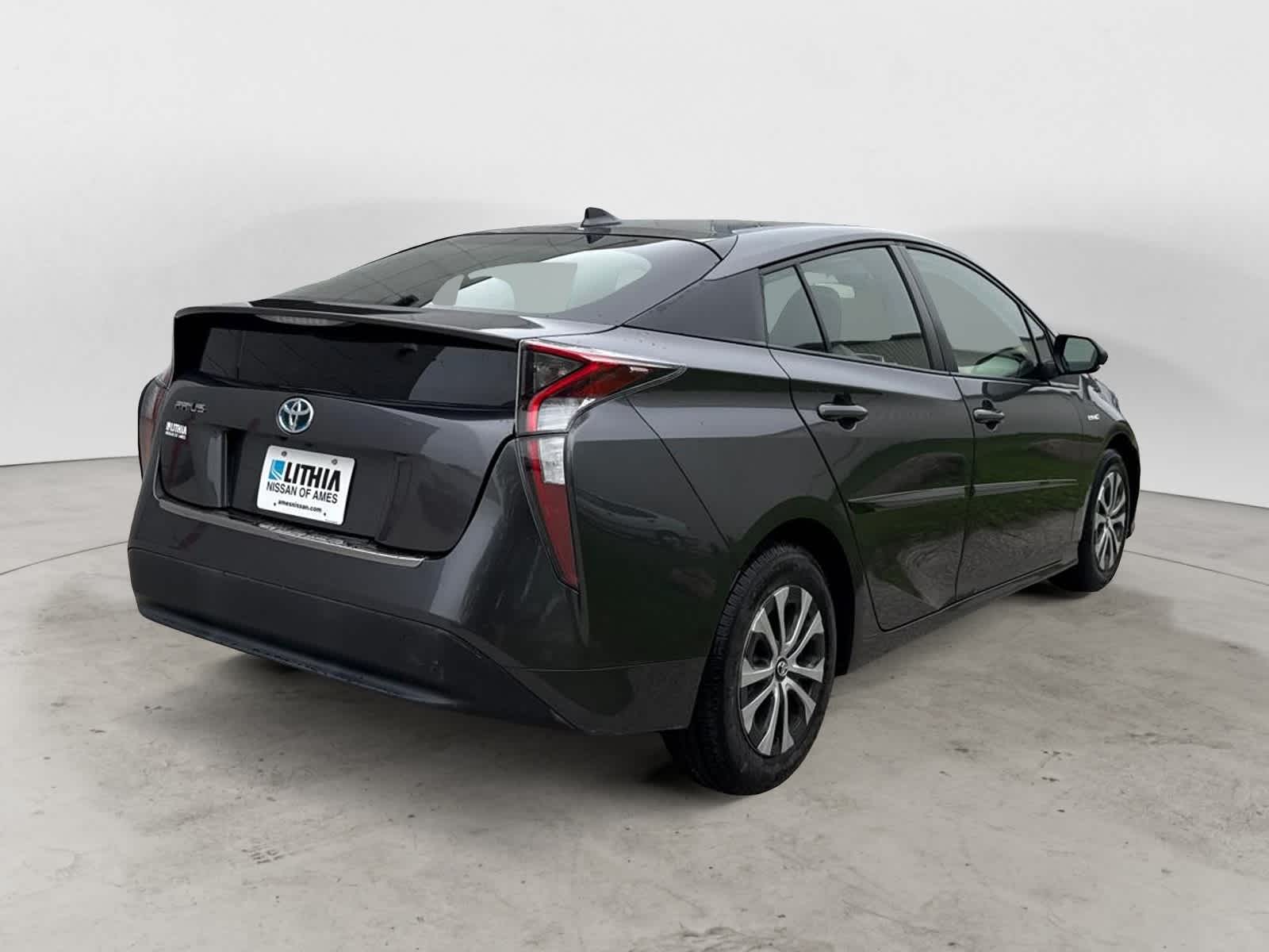 Thumbnail: 2018 Toyota Prius - 6