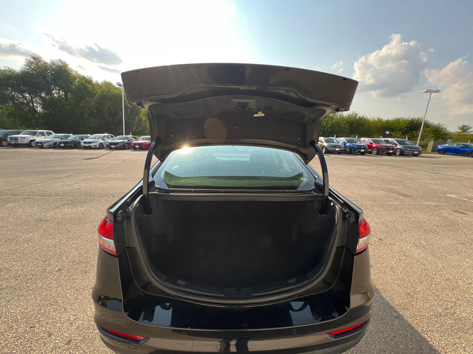 Thumbnail: 2020 Ford Fusion - 9