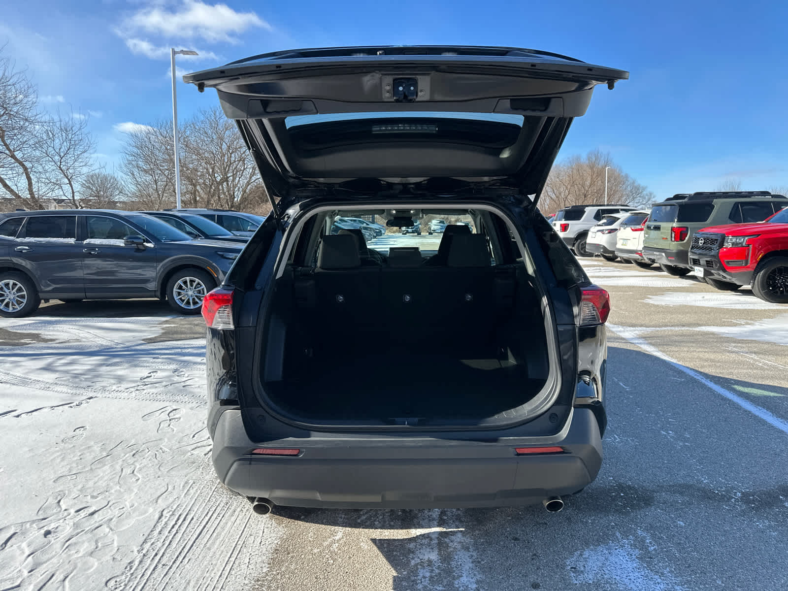 Thumbnail: 2024 Toyota RAV4 - 9