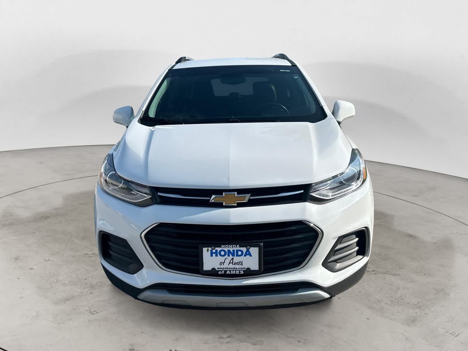 Thumbnail: 2021 Chevrolet Trax - 2