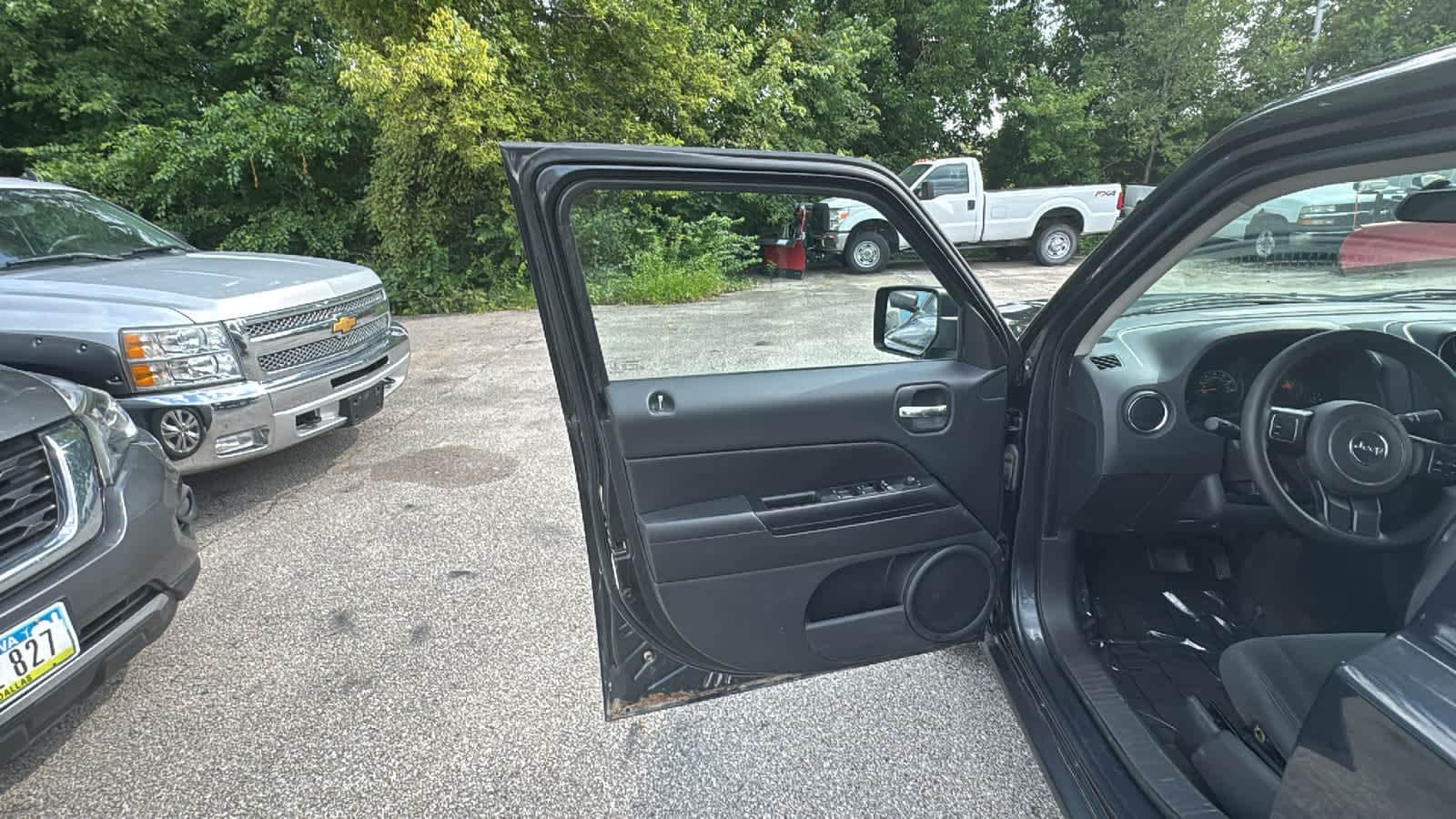 Thumbnail: 2014 Jeep Patriot - 14