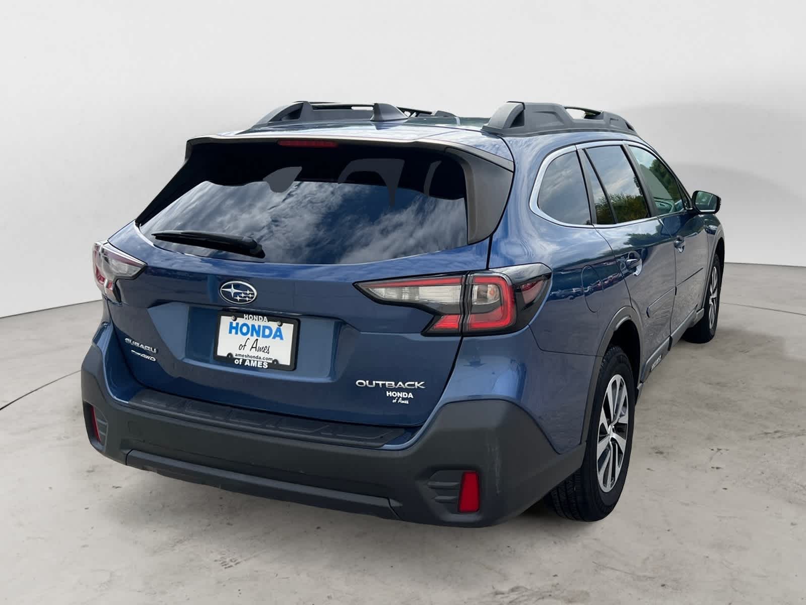 Thumbnail: 2021 Subaru Outback - 3