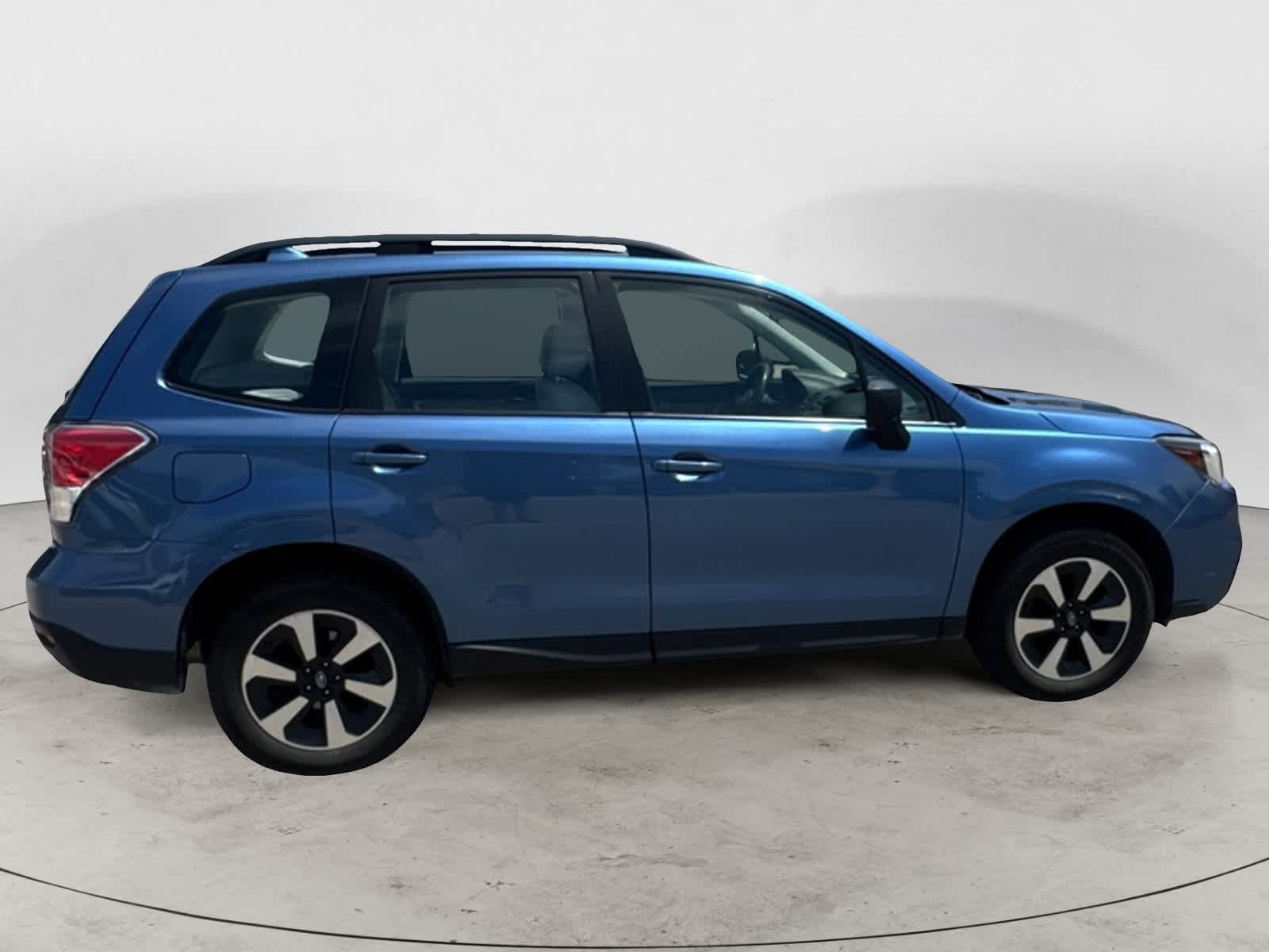 Thumbnail: 2017 Subaru Forester - 6