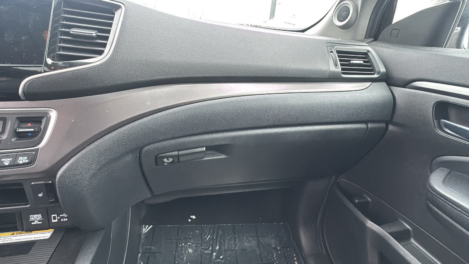 Thumbnail: 2021 Honda Pilot - 21