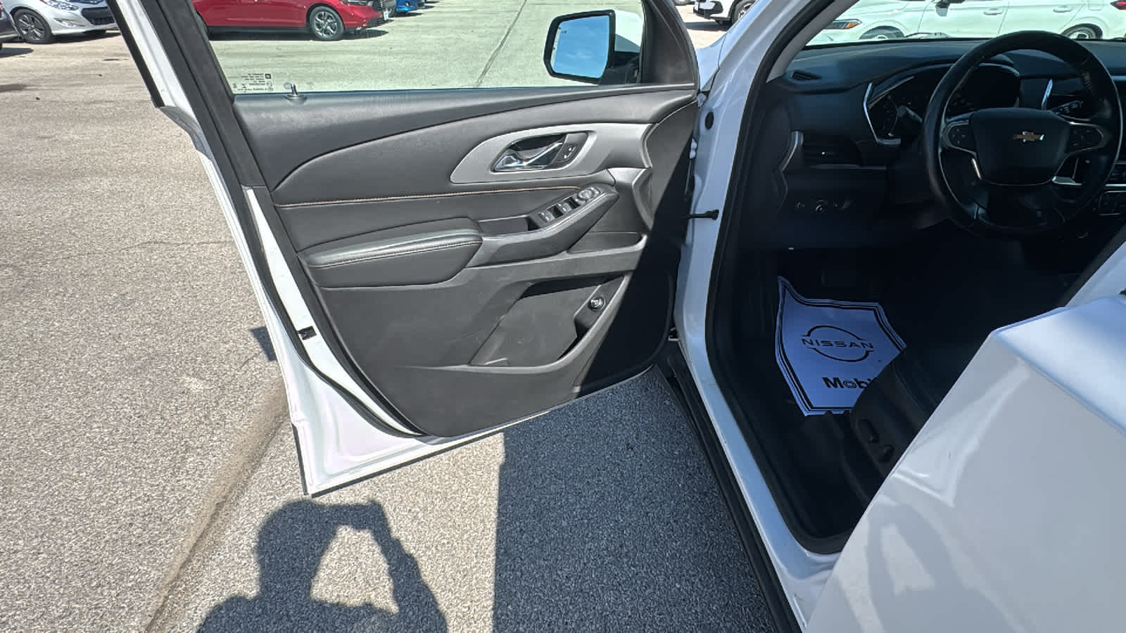 Thumbnail: 2020 Chevrolet Traverse - 17