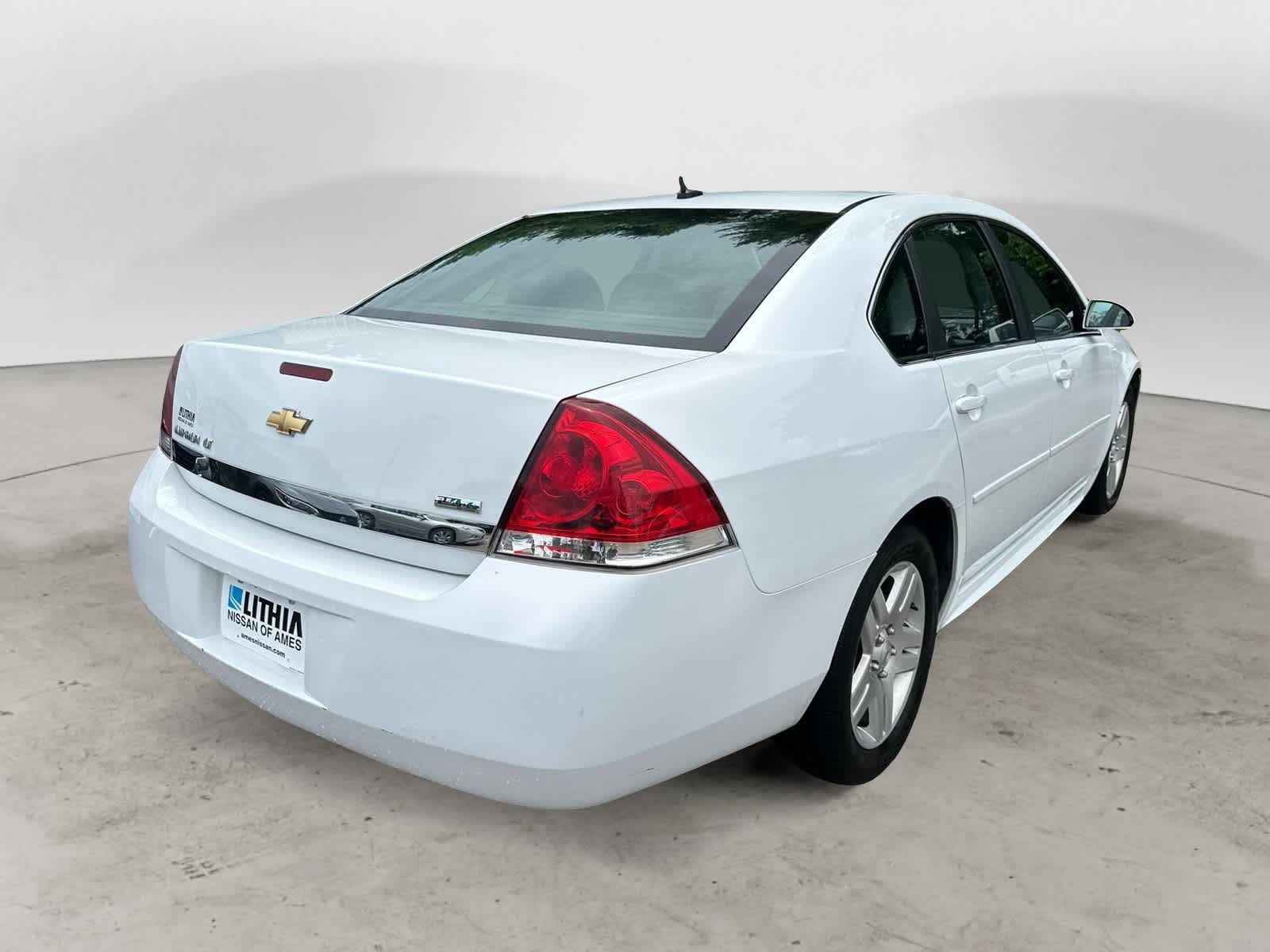 Thumbnail: 2011 Chevrolet Impala - 3