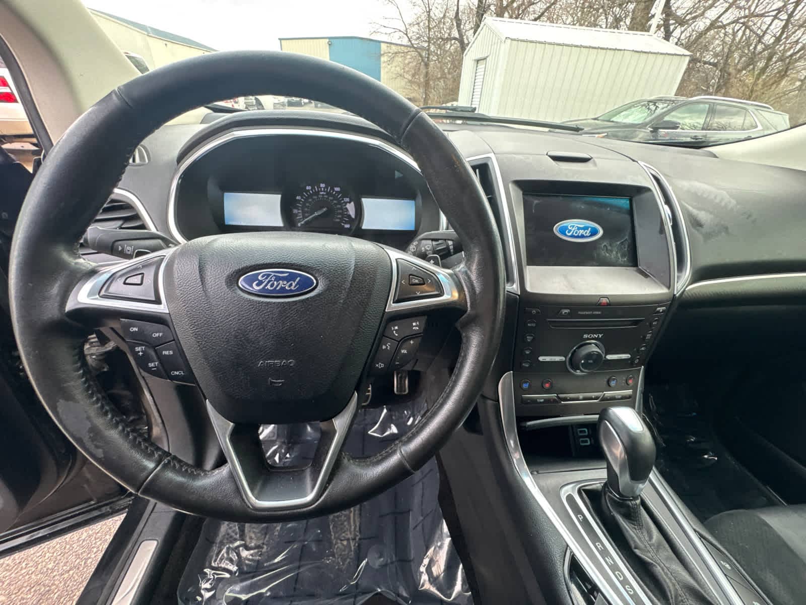 Thumbnail: 2015 Ford Edge - 17