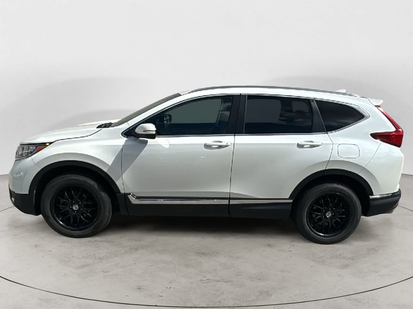 2017 Honda CR-V Touring photo 2