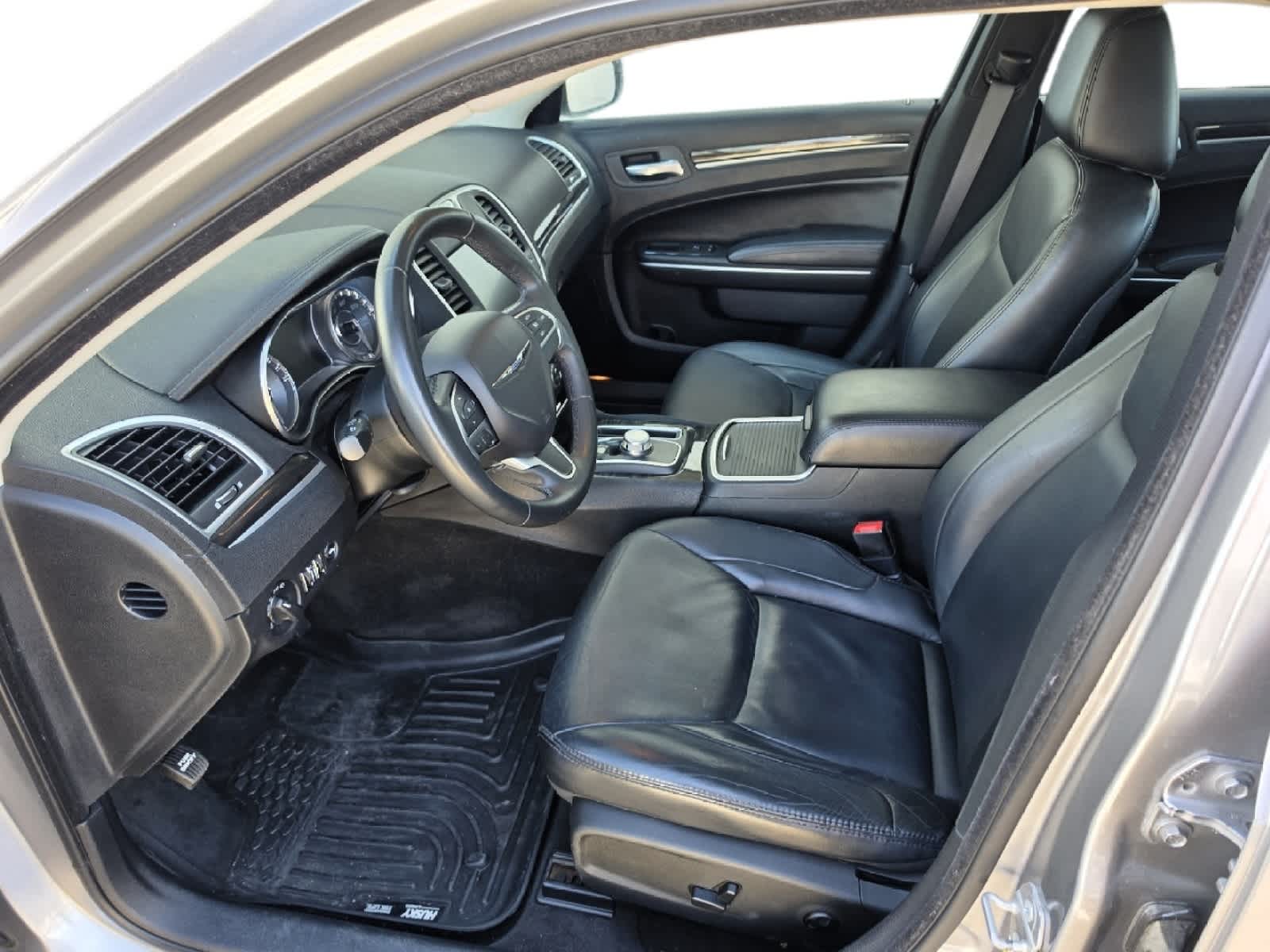 Thumbnail: 2015 Chrysler 300 - 6