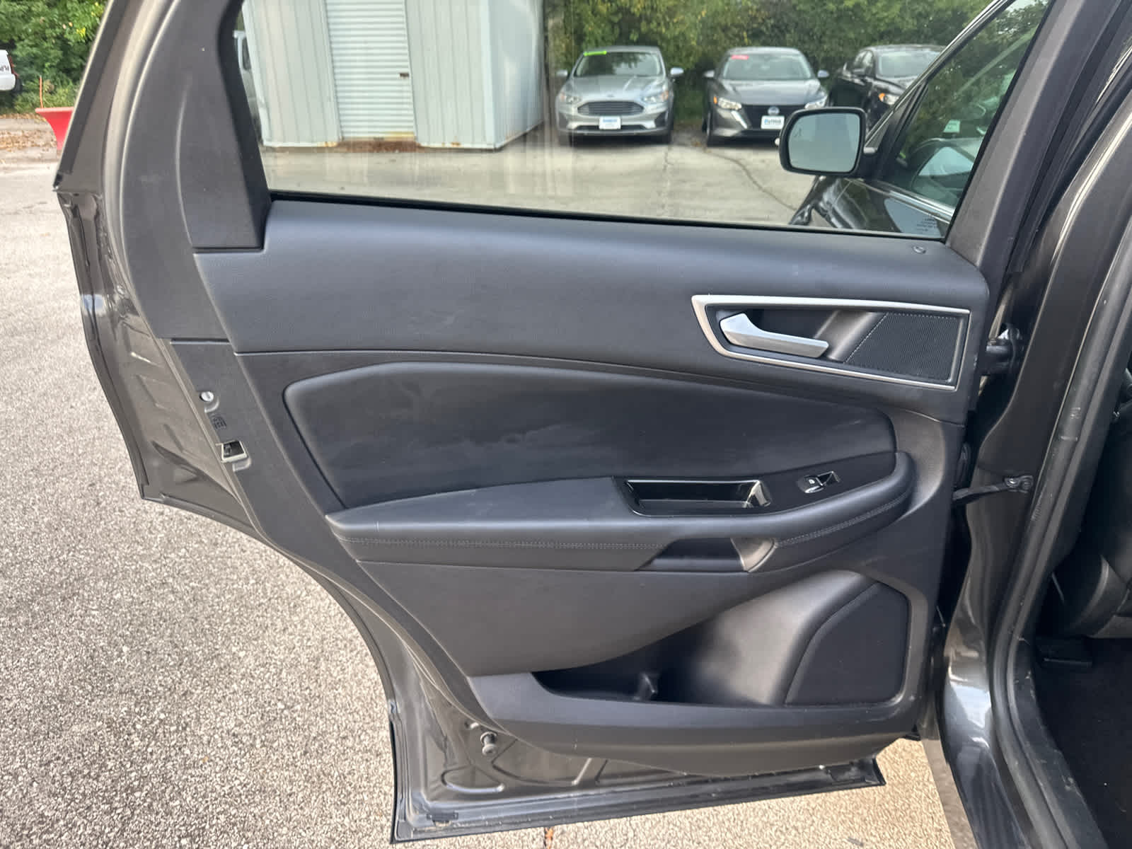 Thumbnail: 2019 Ford Edge - 15
