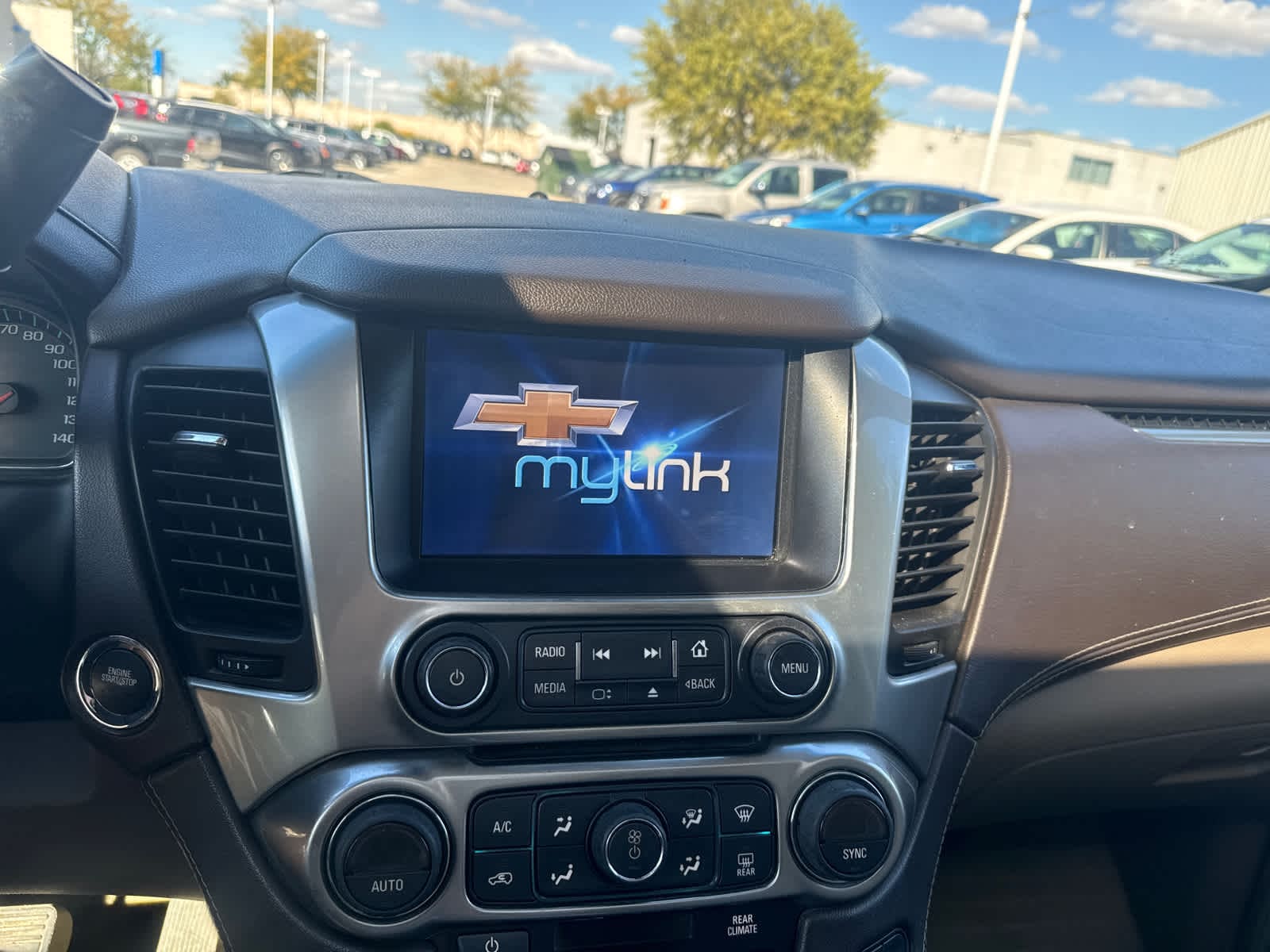 Thumbnail: 2016 Chevrolet Tahoe - 20