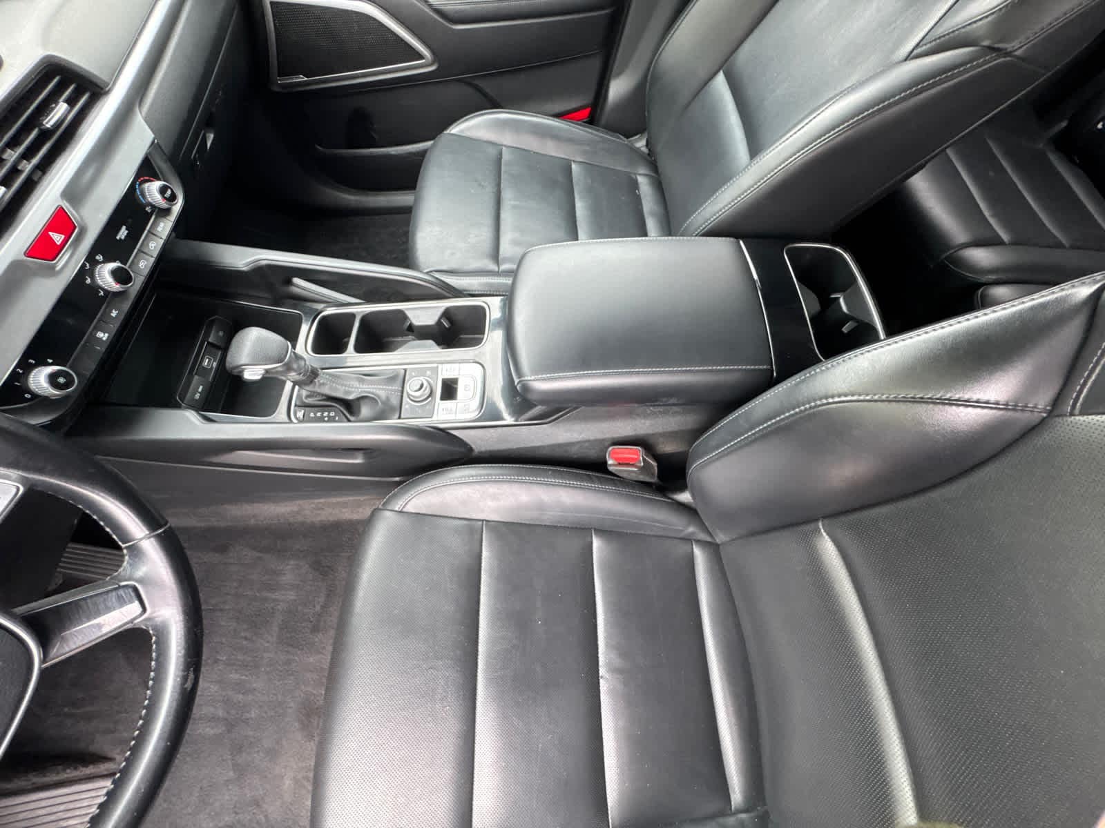 Thumbnail: 2021 Kia Telluride - 21
