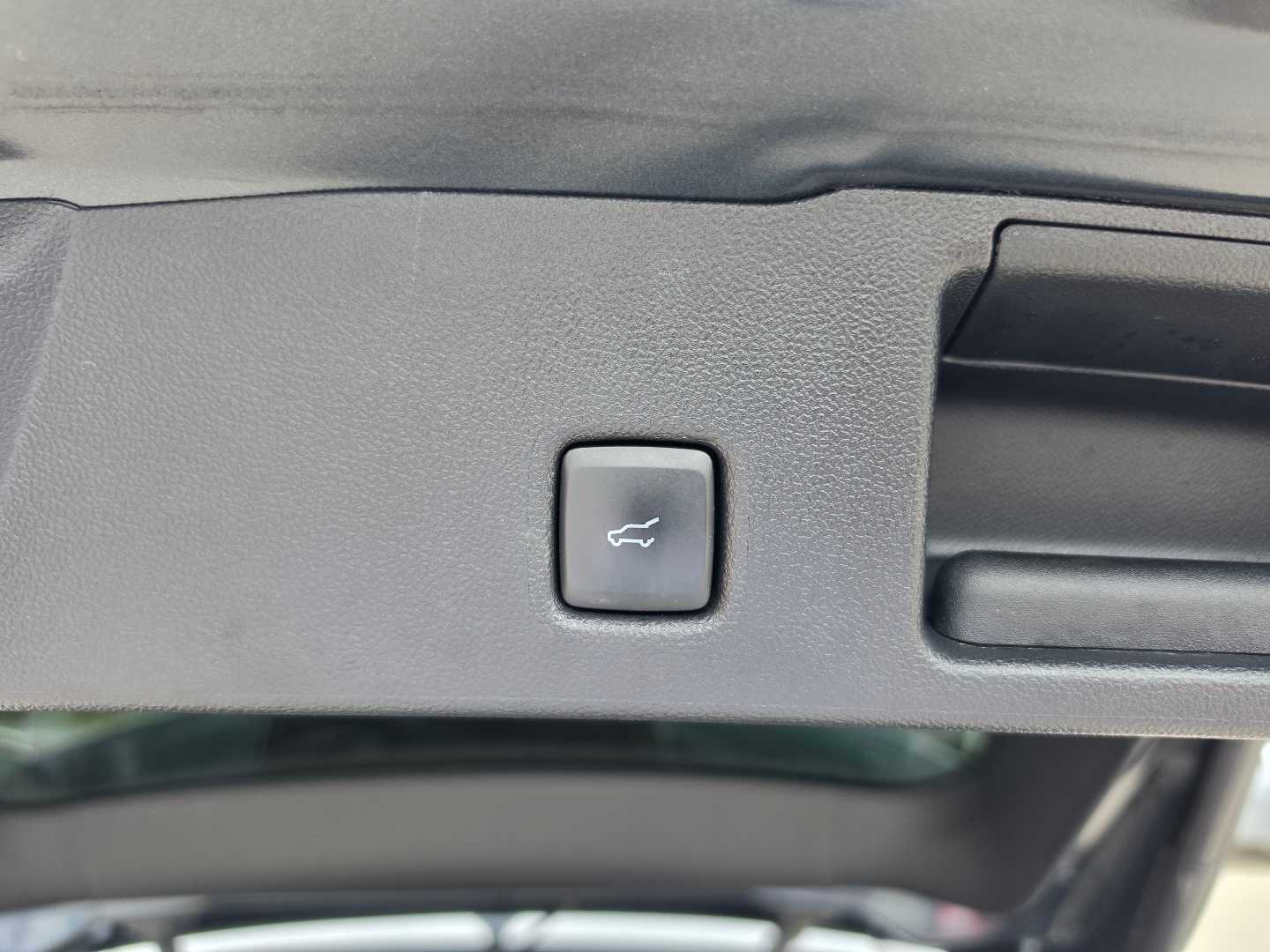 2022 Ford Escape SEL - Photo 10