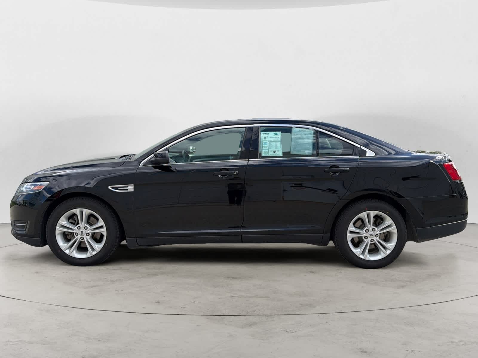 Thumbnail: 2016 Ford Taurus - 2