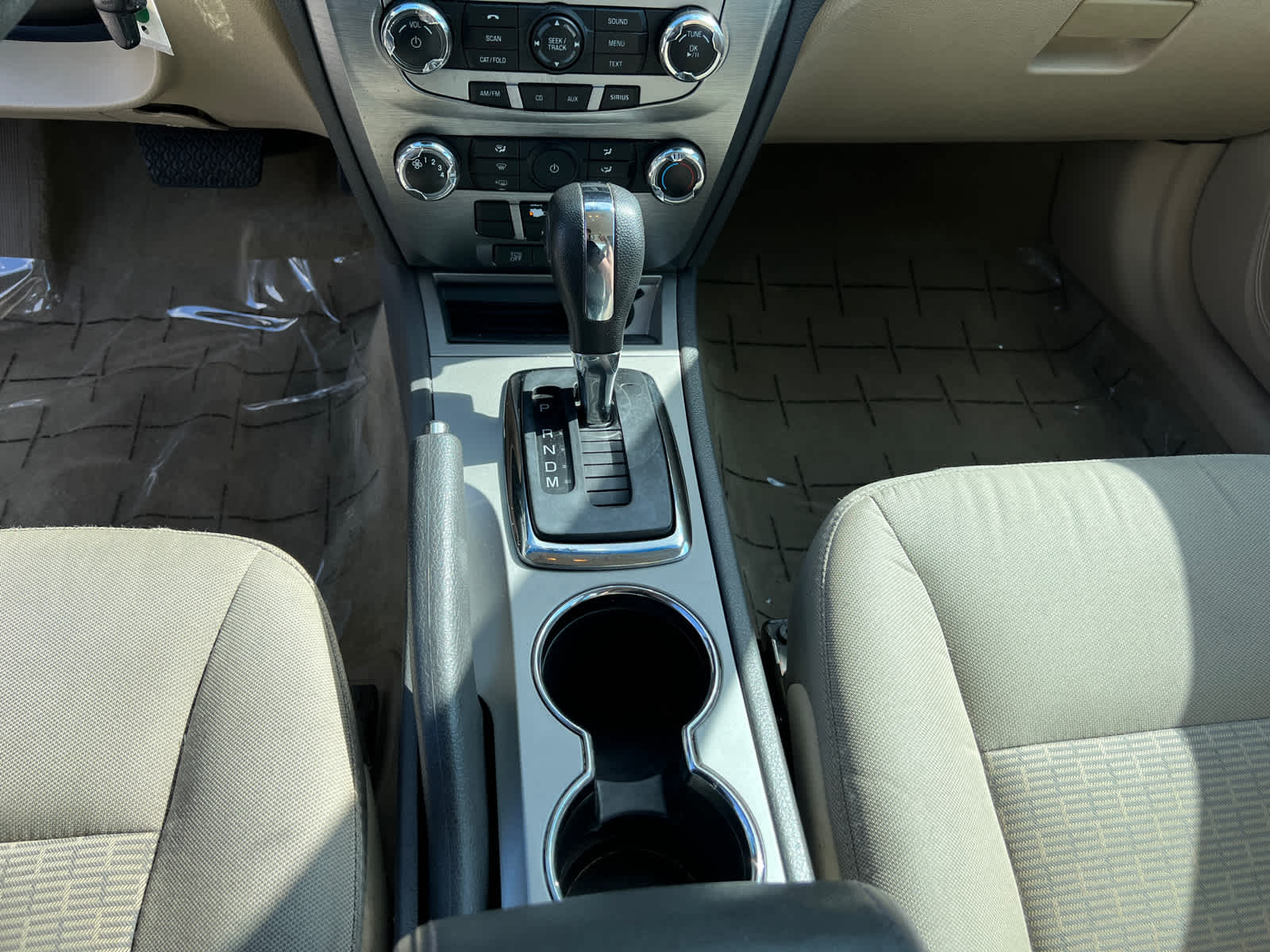 Thumbnail: 2011 Ford Fusion - 22